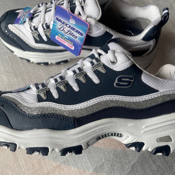 Women navy blue and white Skechers D’Lites with air-cooled memory foam size 8.5 - Picture 6 of 12